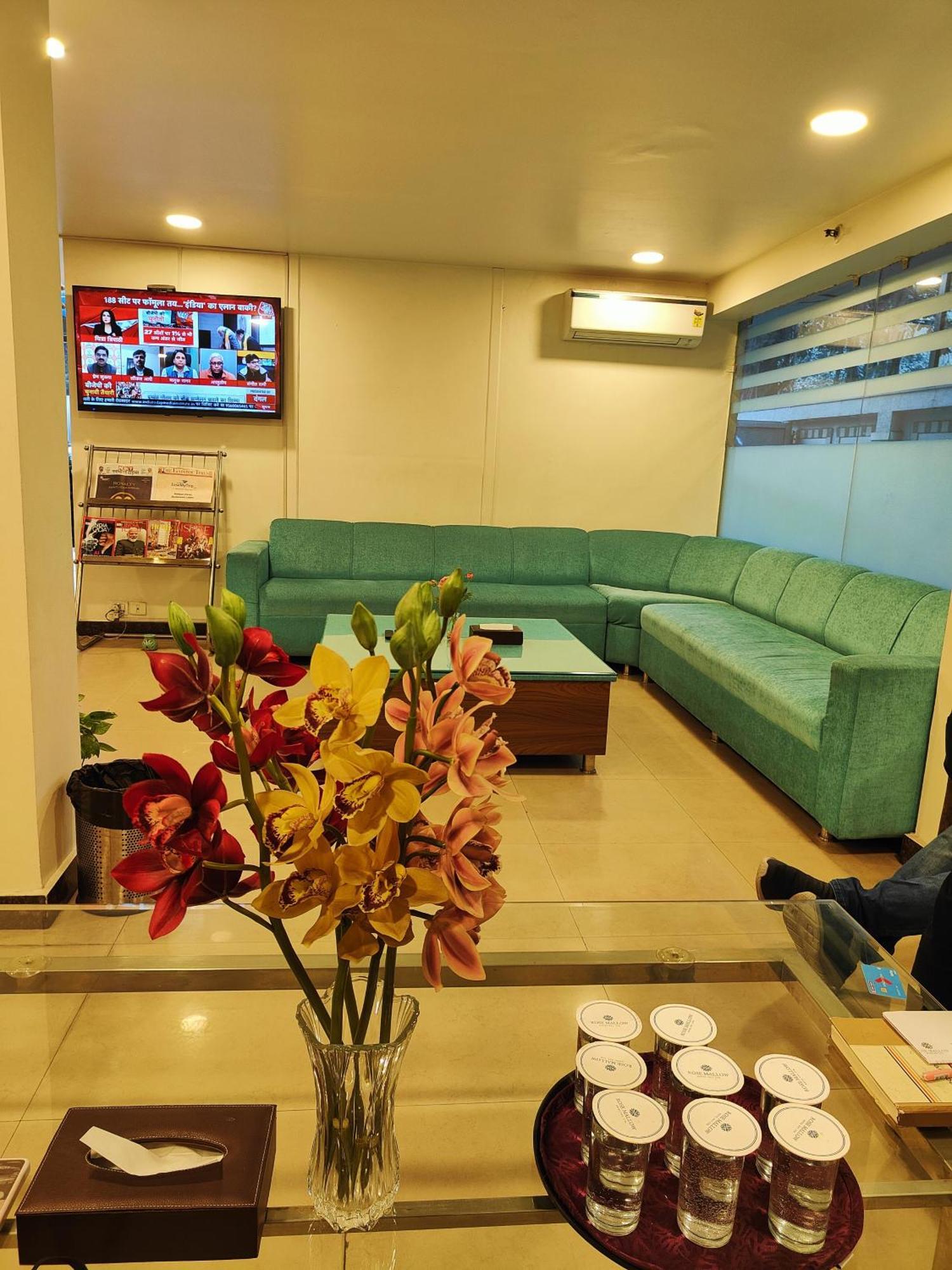 Rosemallow Hotel New Delhi Exterior photo