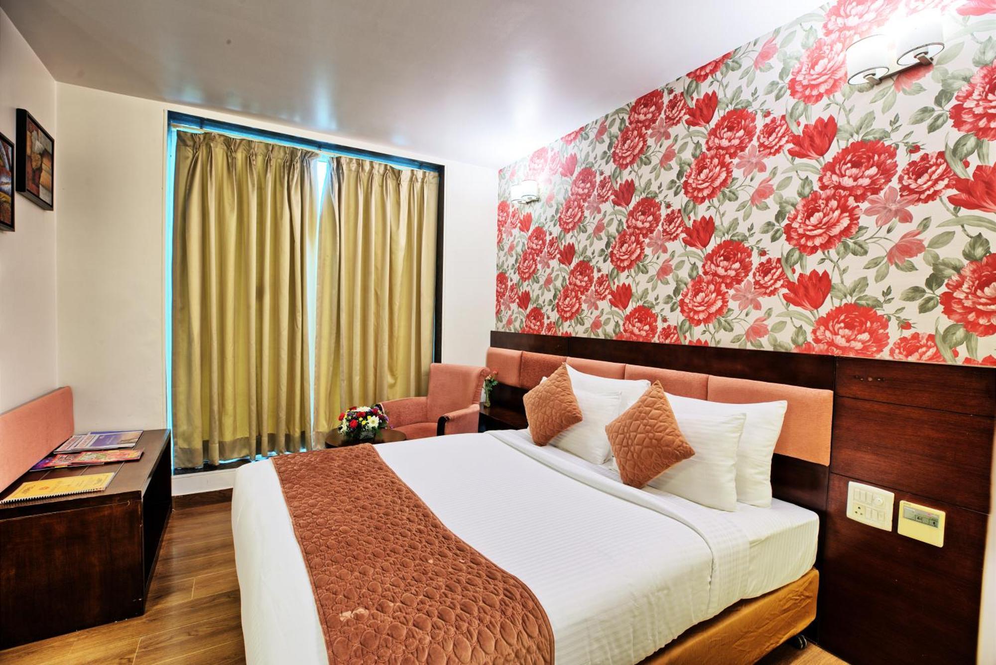 Rosemallow Hotel New Delhi Exterior photo