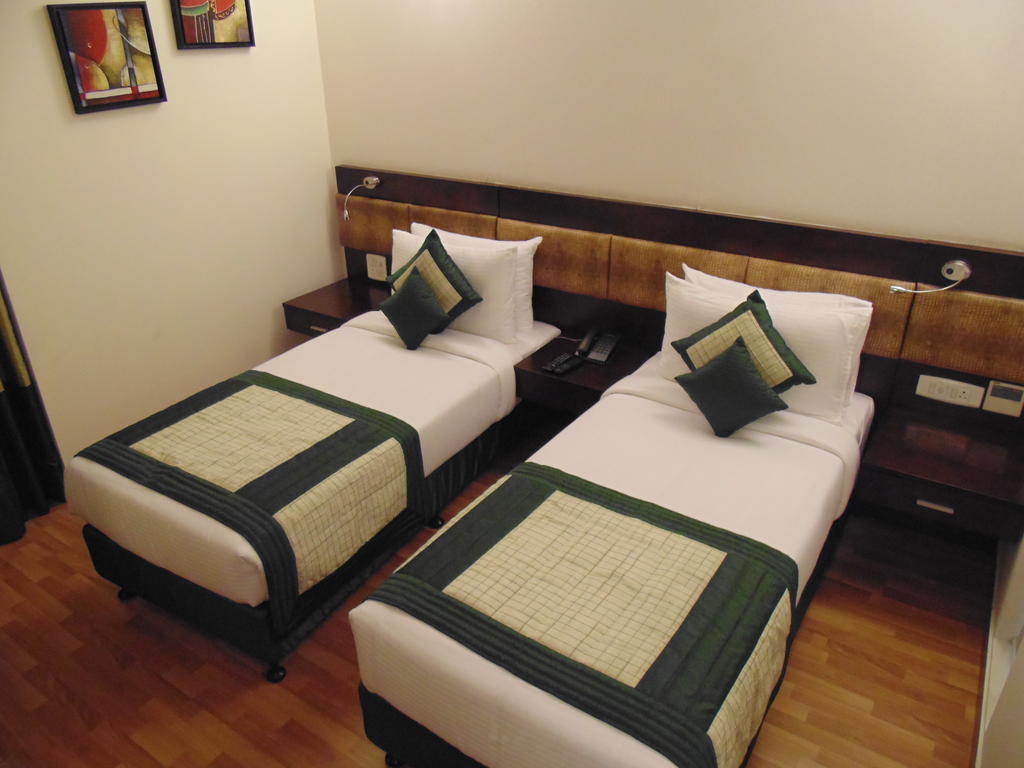Rosemallow Hotel New Delhi Exterior photo