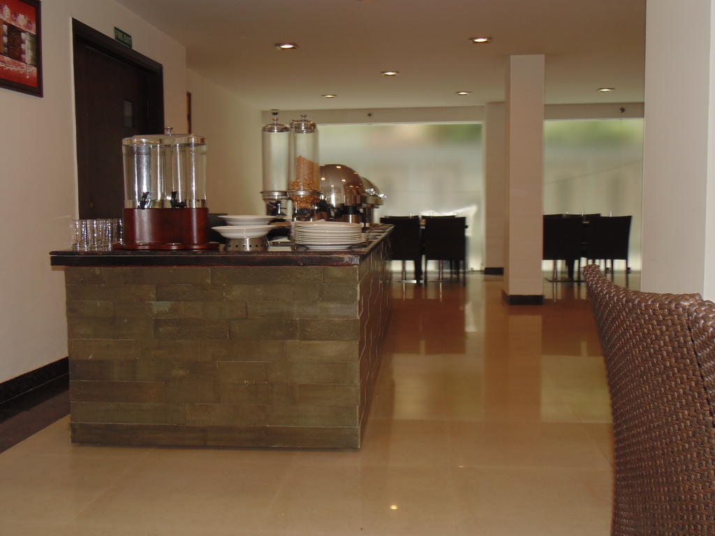 Rosemallow Hotel New Delhi Exterior photo